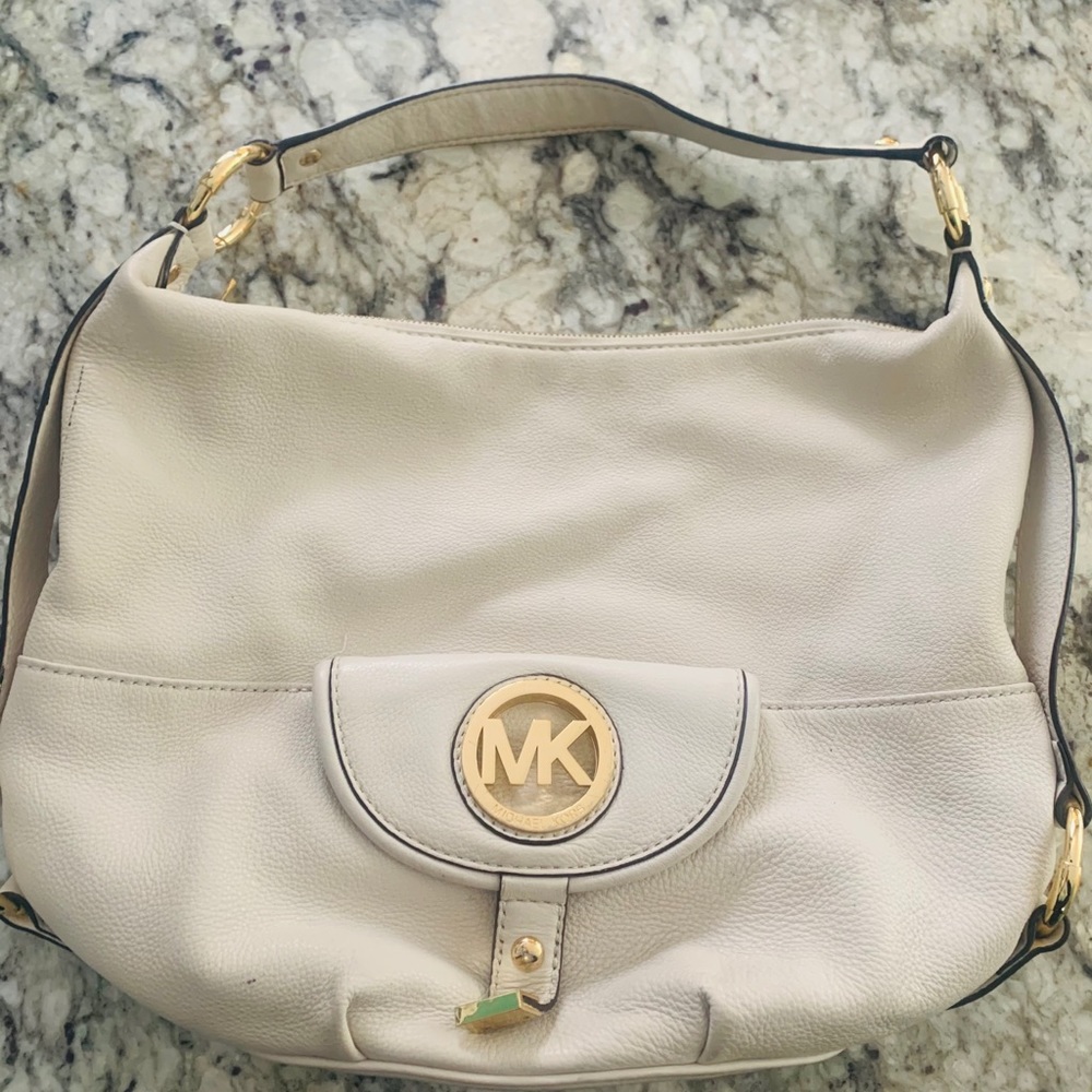 MICHAEL KORS Leather Shoulder Bag